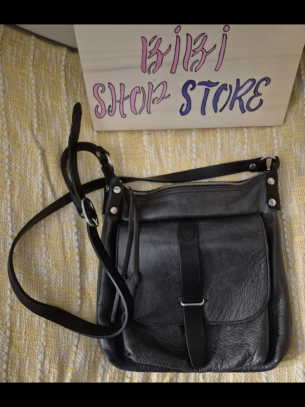Handcrafted King Mountain leather crossbody bag in very good condition.